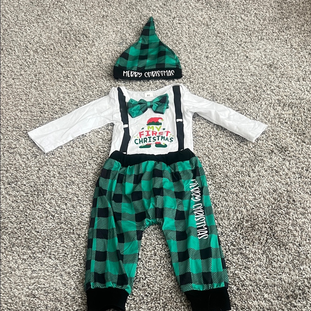 Green Plaid Christmas Outfit with Hat